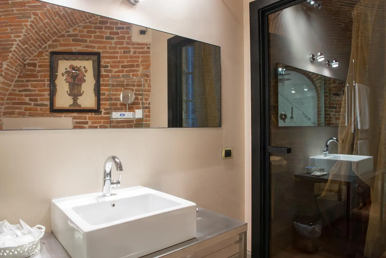 N.15 Santori Luxury Home Lucca Hotel
