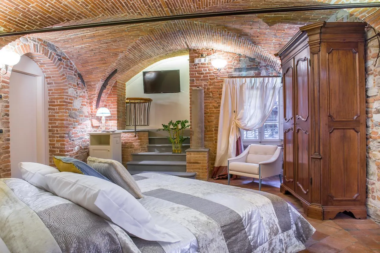 *** Hotel N.15 Santori Luxury Home Lucca Italy