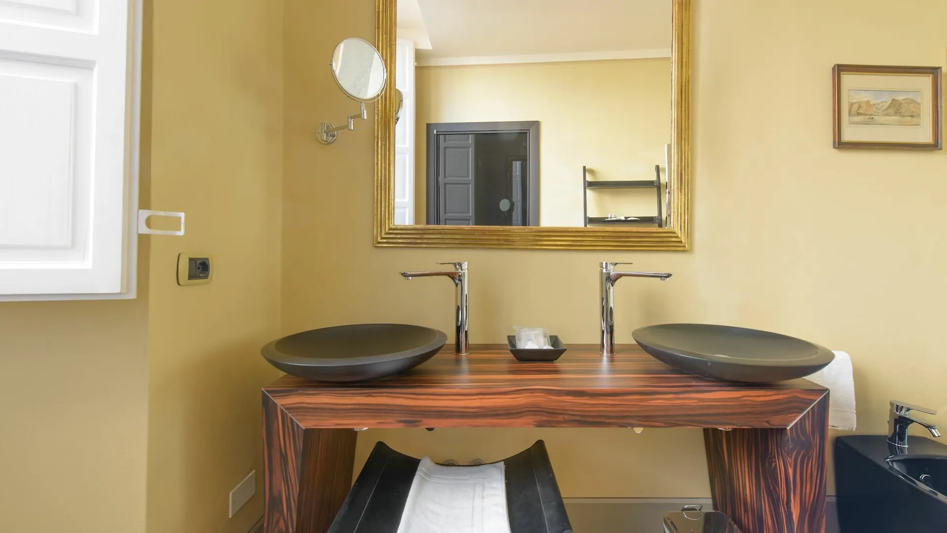 N.15 Santori Luxury Home Lucca 3*,  Italy